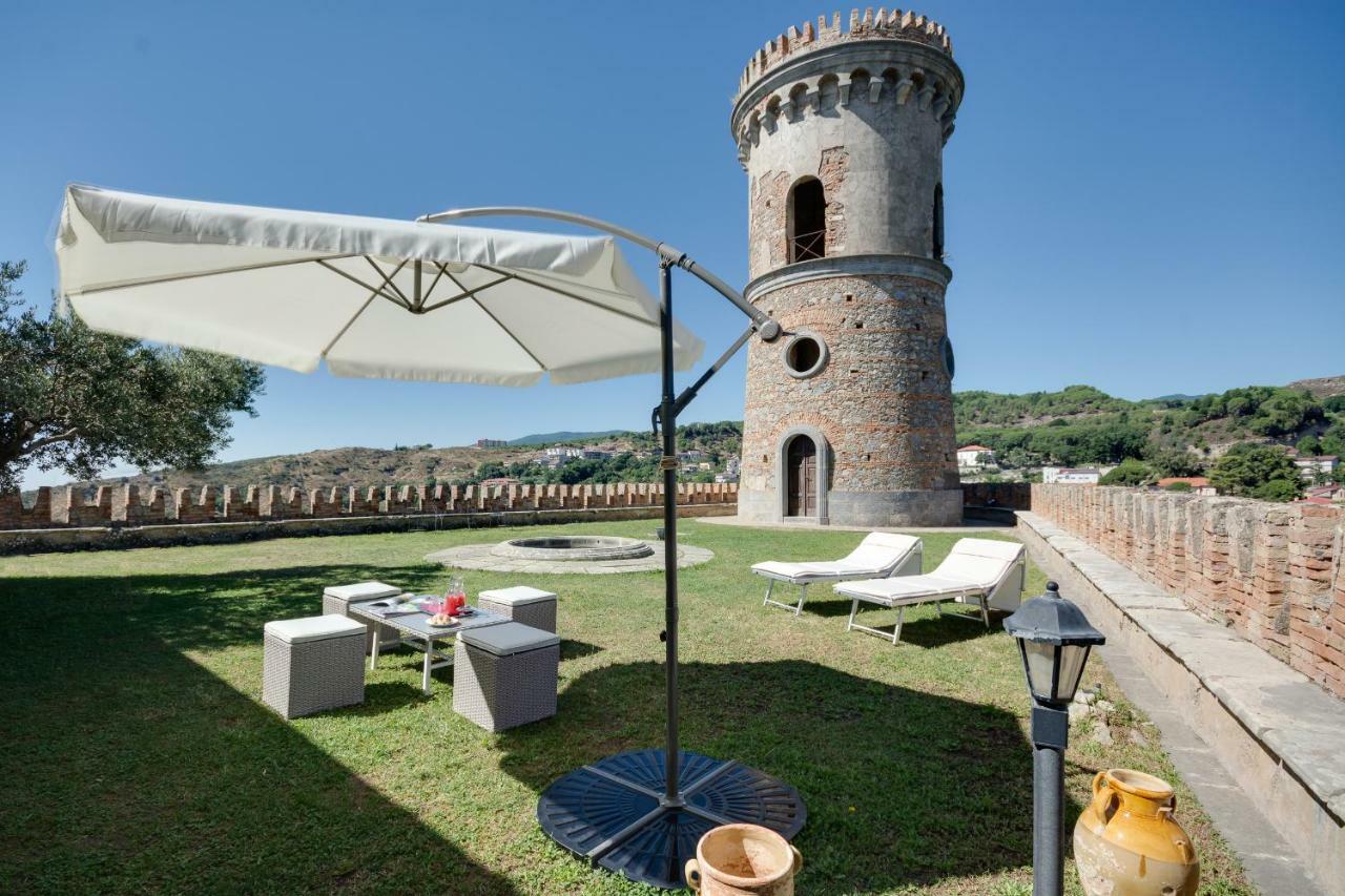 Castello Di Caccuri Suites Luaran gambar